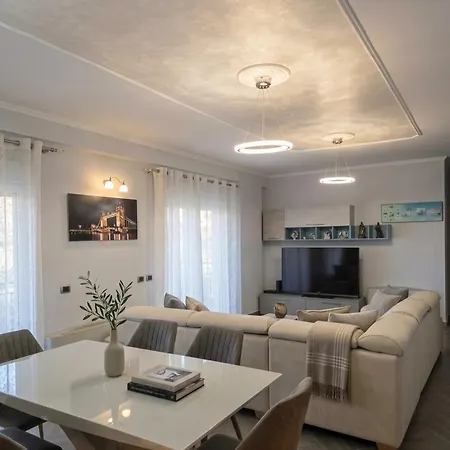 Ledy Penthouse Apartamento Vlorë